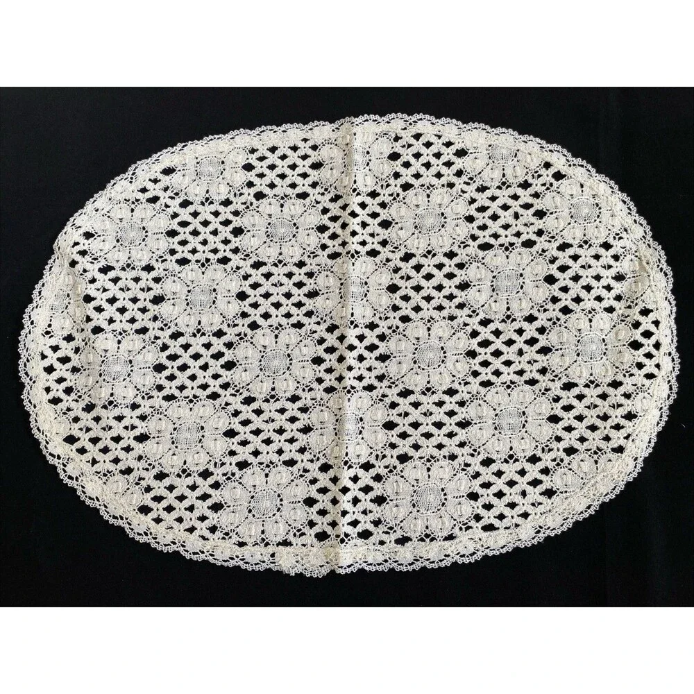 Ecru  6 pieces crocheted lace Oval 18” X 13” Placemats Mat Doilies Excellent